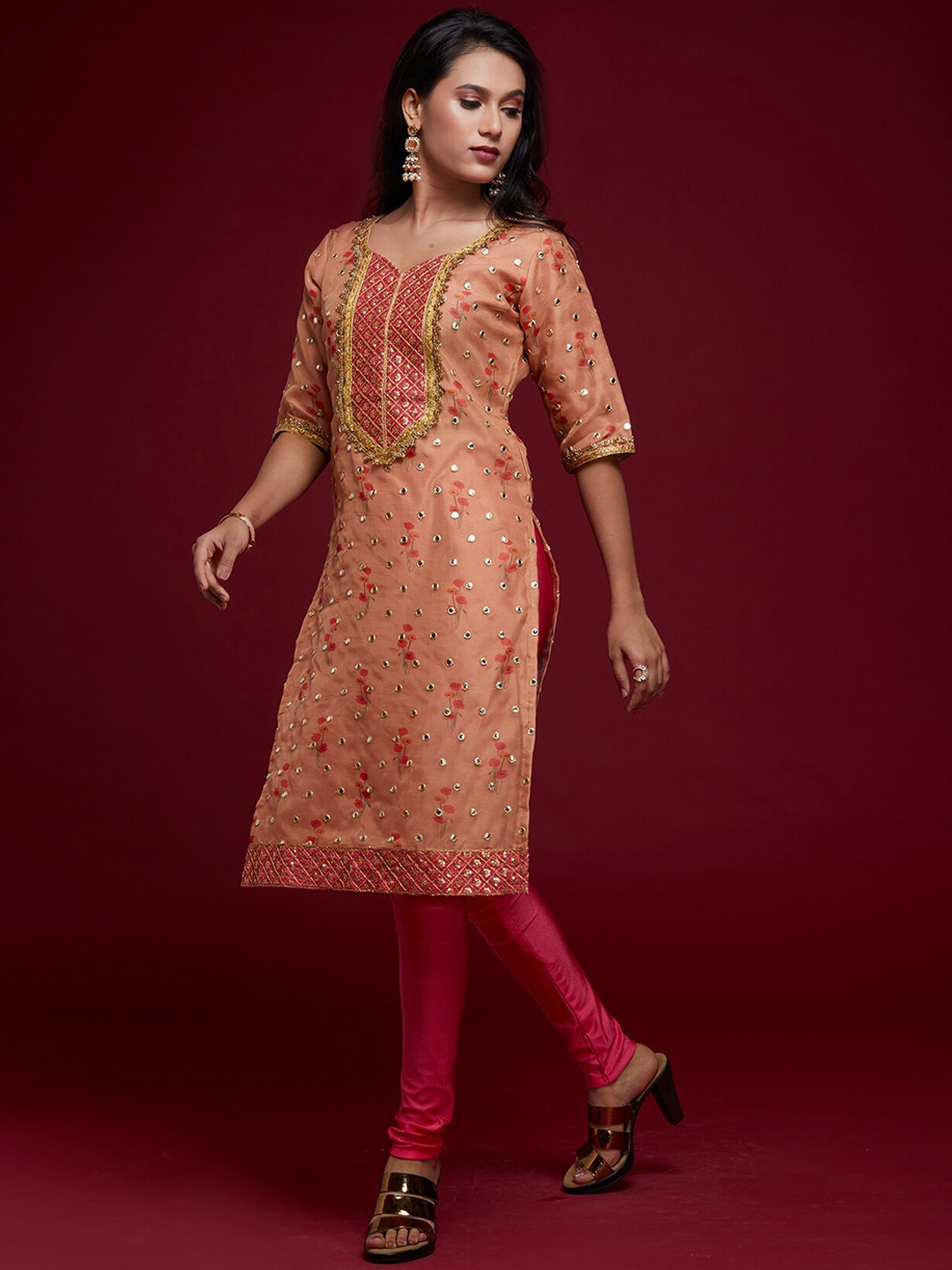 

Koskii Women Peach & Pink Embroidered Mirror Work Kurta With Leggings & With Dupatta