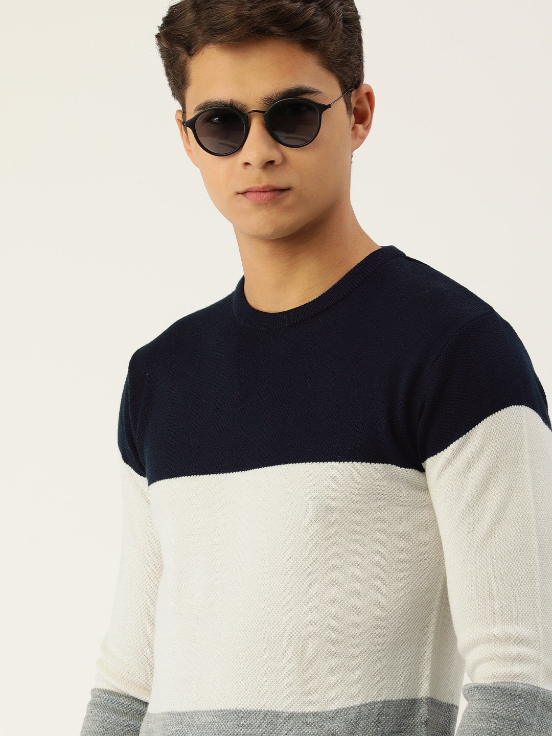 

PETER ENGLAND UNIVERSITY Men Navy Blue & Off White Colourblocked Pullover