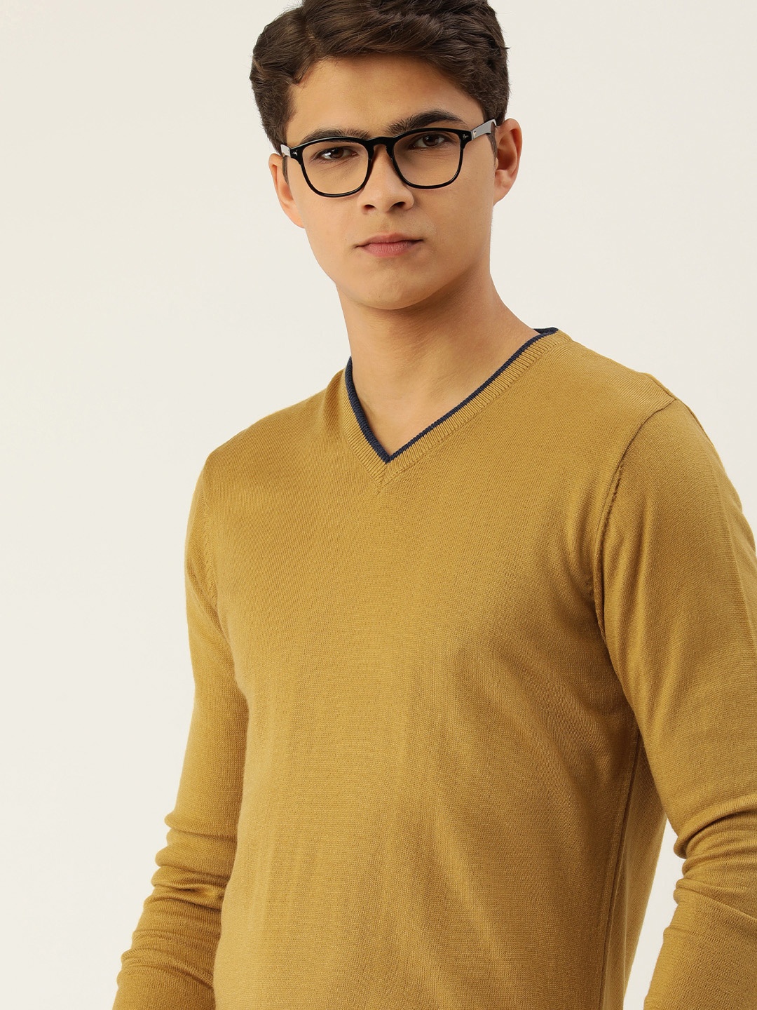 

PETER ENGLAND UNIVERSITY Men Mustard Yellow Solid Pullover