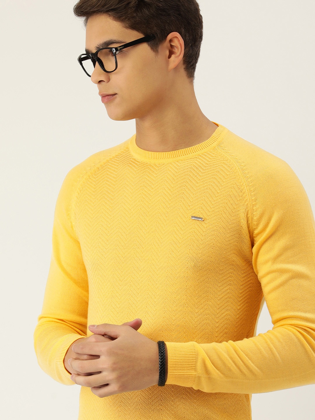 

PETER ENGLAND UNIVERSITY Men Yellow Chevron Textured Pullover