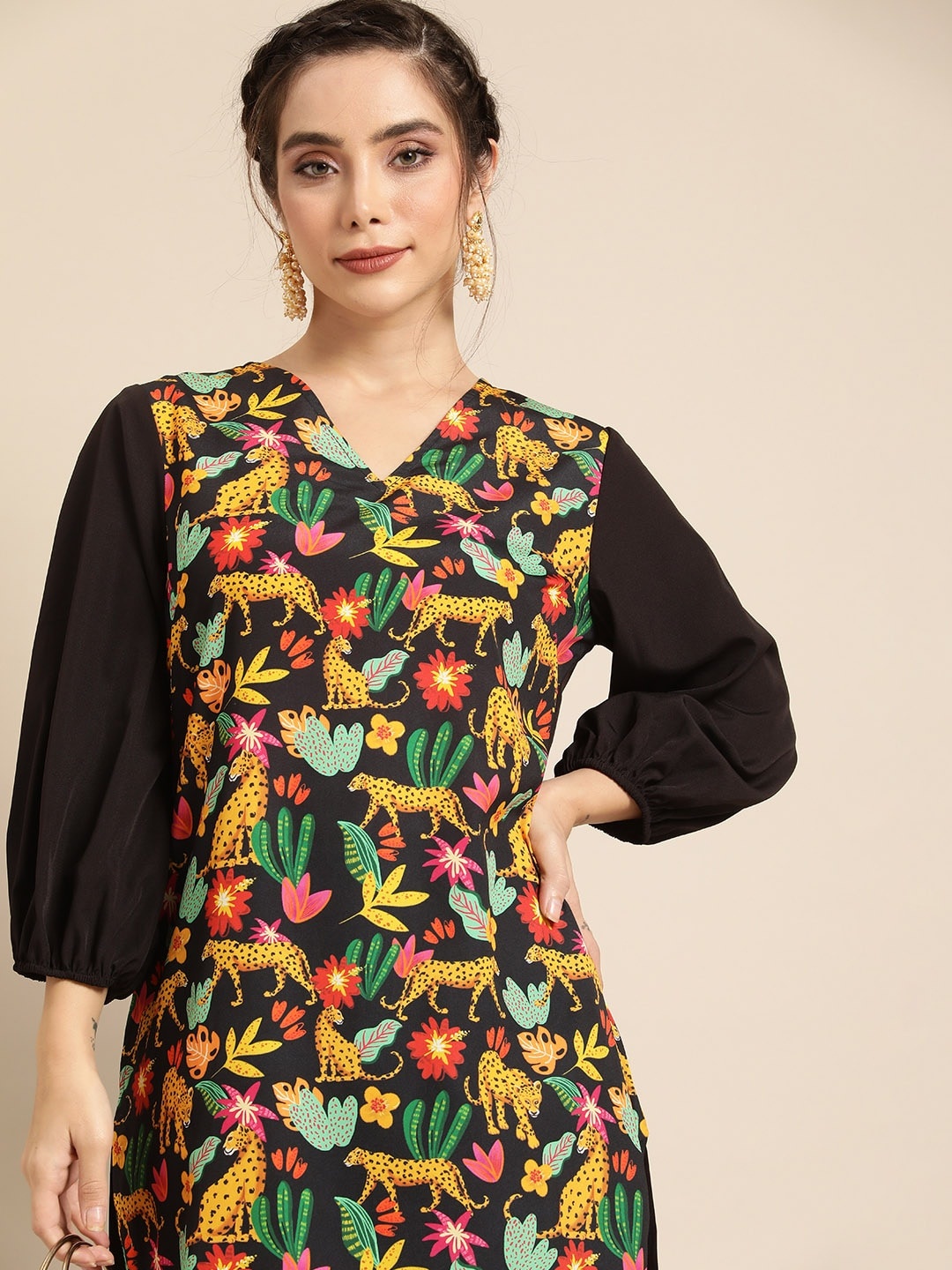

Sangria Women Black & Yellow Floral Printed Floral Straight Kurta