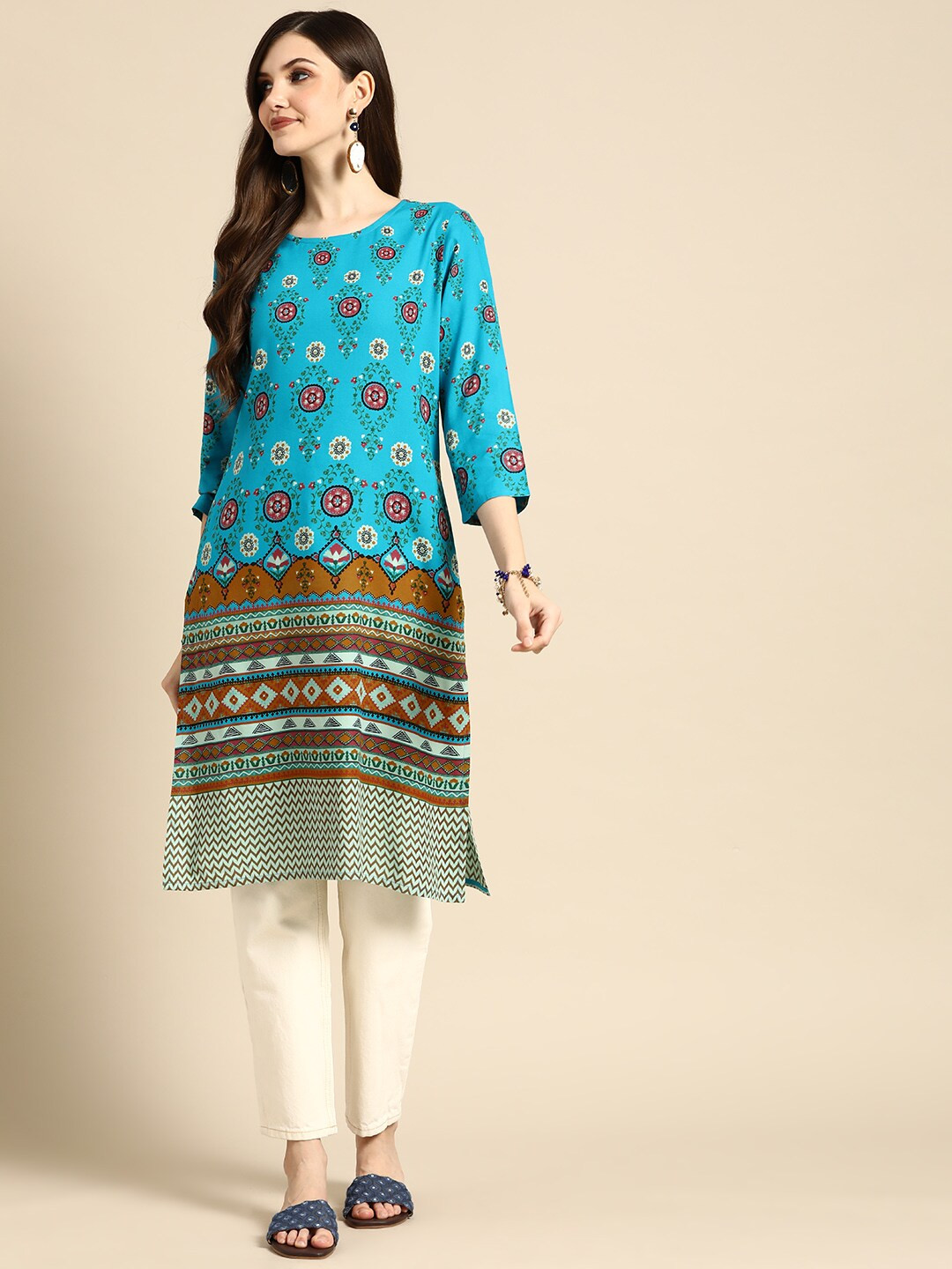 

Sangria Women Blue & Pink Ethnic Motifs Printed Kurta