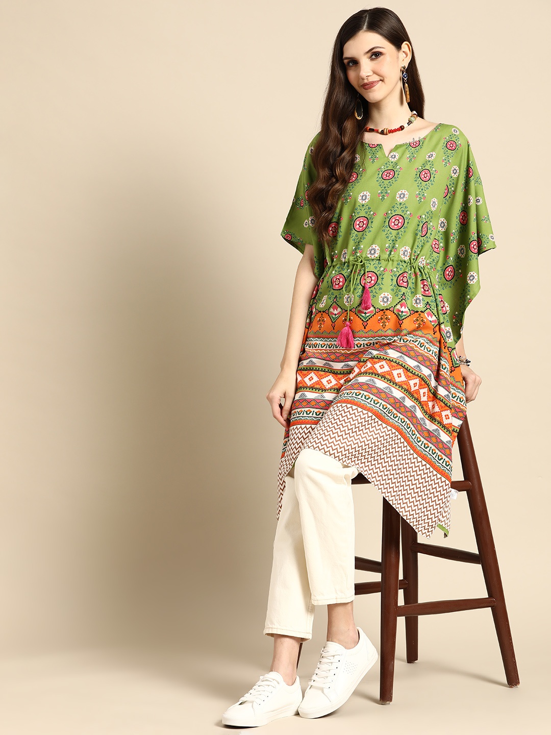 

Sangria Women Green & Orange Ethnic Motifs Printed Extended Sleeves Kaftan Kurta