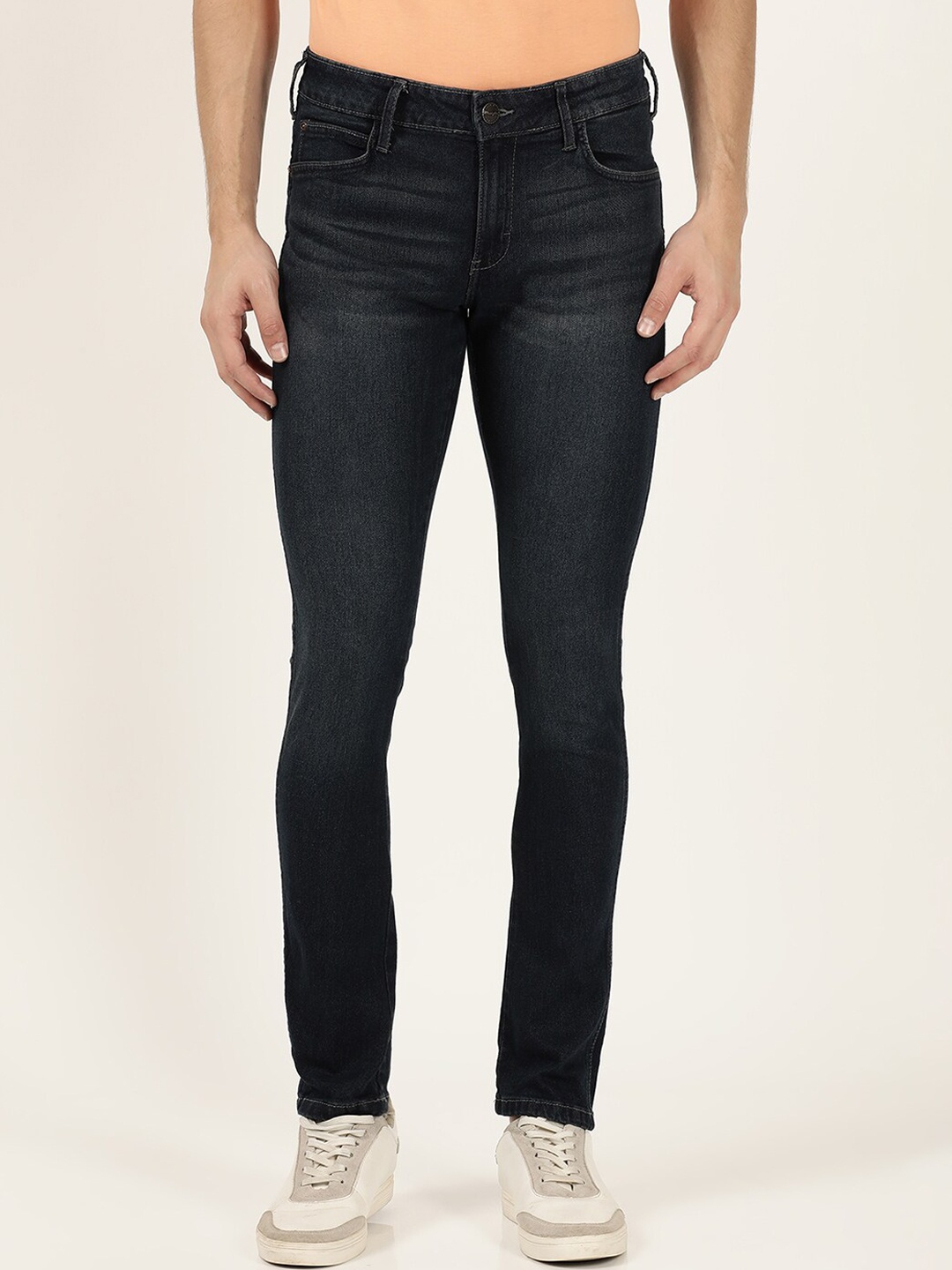 

Wrangler Men Blue Skanders Skinny Fit Low-Rise Light Fade Stretchable Jeans