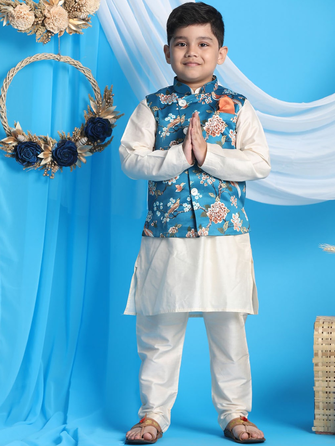 

VASTRAMAY Boys Cream-Coloured Kurta With Churidar With Printed Nehru Jacket