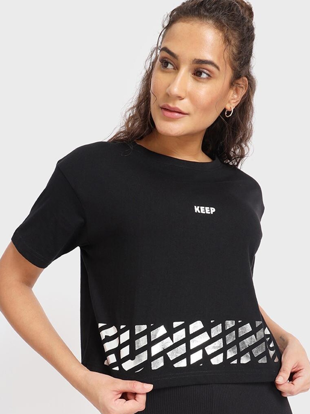 

Bewakoof Women Black Typography Printed Drop-Shoulder Sleeves T-shirt