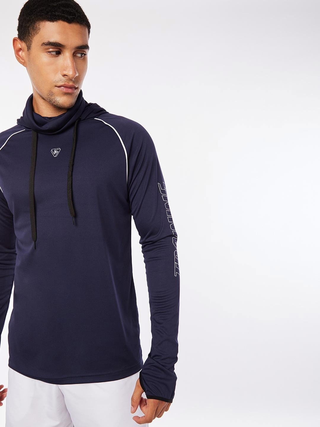

Bewakoof Men Blue Slim Fit T-shirt