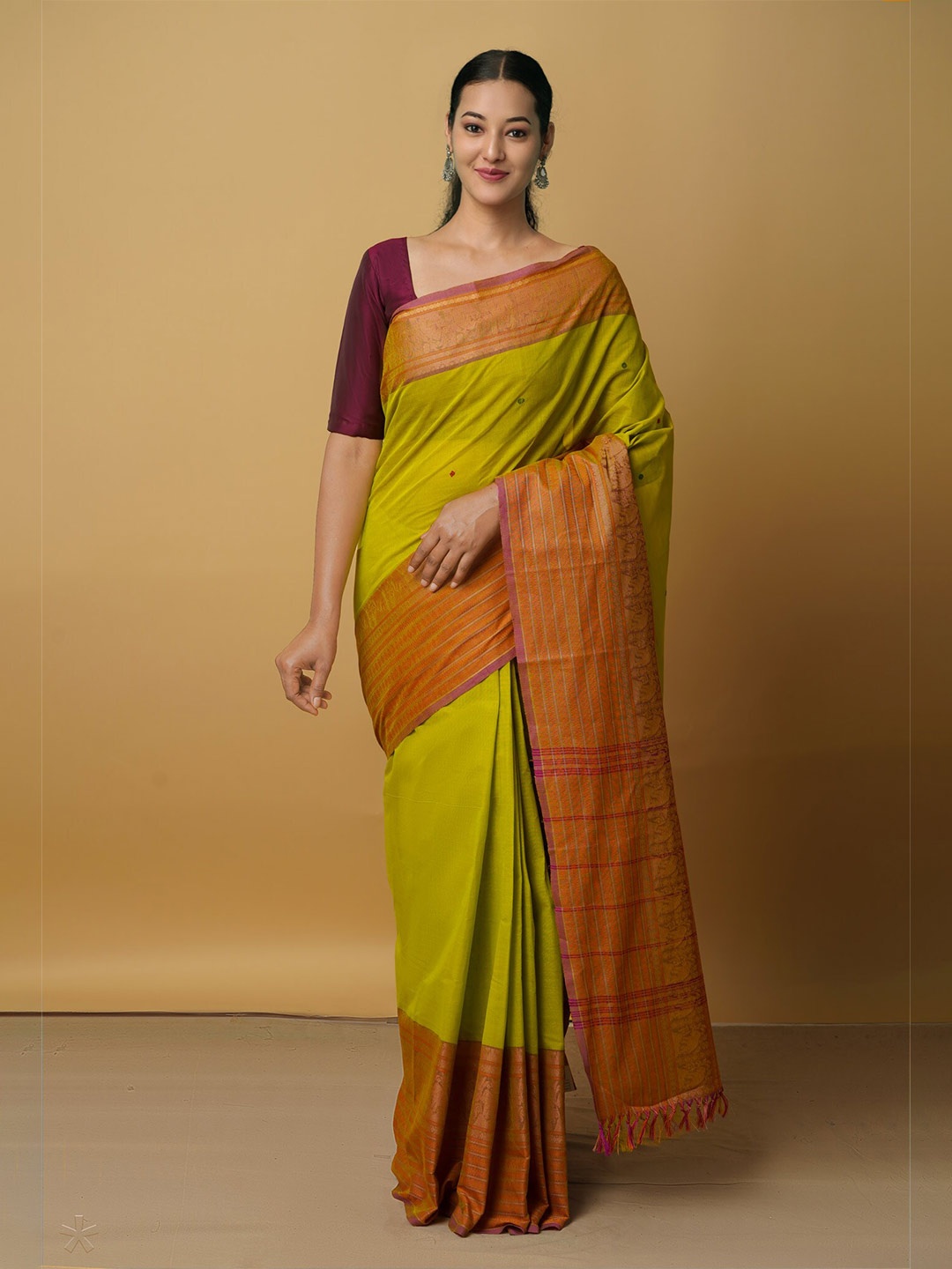 

Unnati Silks Green & Red Pure Cotton Chettinad Saree