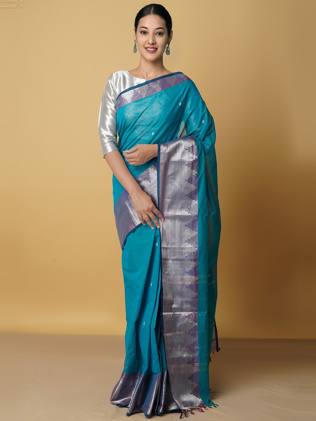 

Unnati Silks Blue & Silver-Toned Woven Design Zari Pure Cotton Chettinad Saree