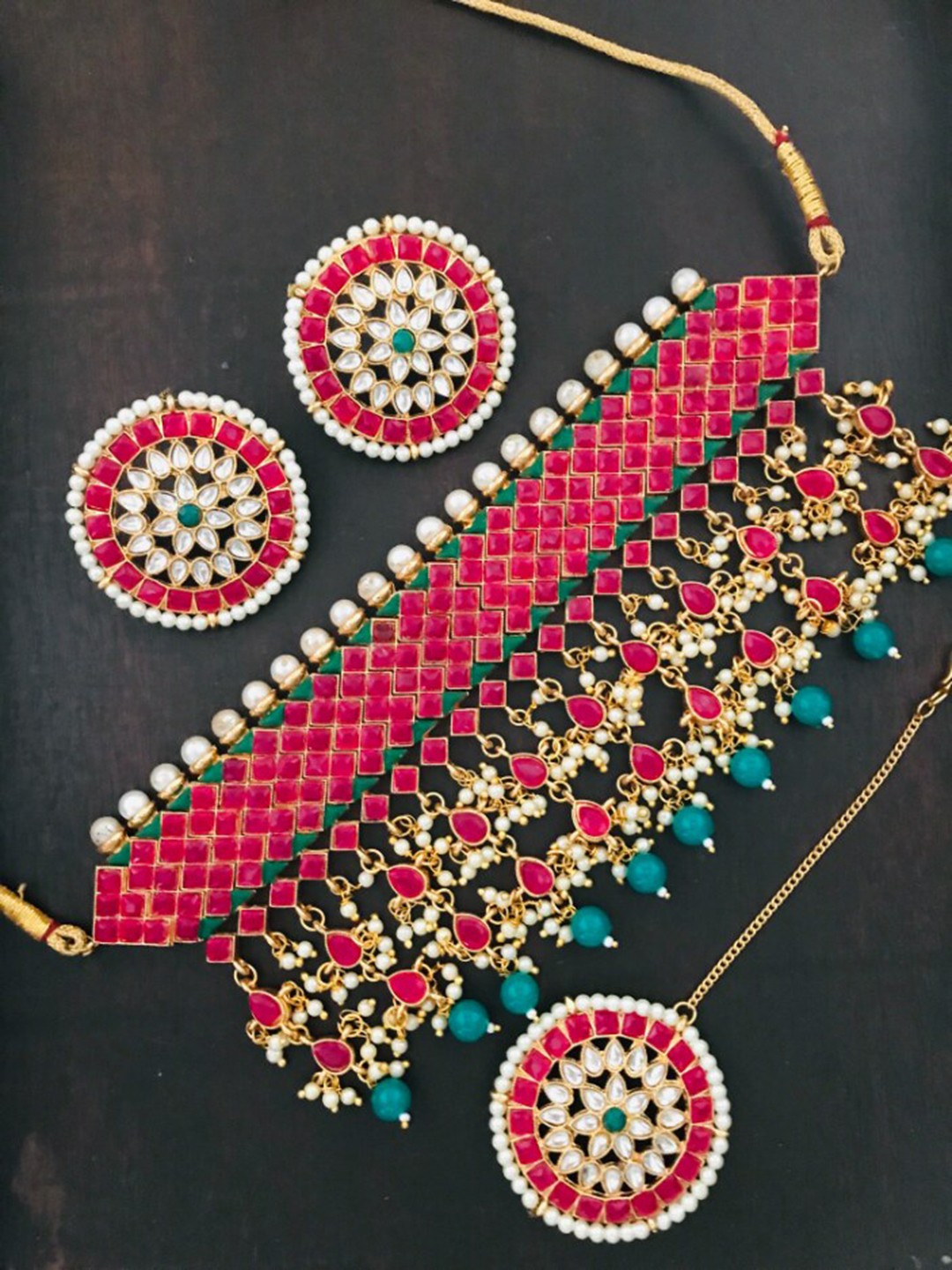 

The Opal Factory Gold-Plated Pink & Green Kundan Studded & Beaded Jadau Jewellery Set