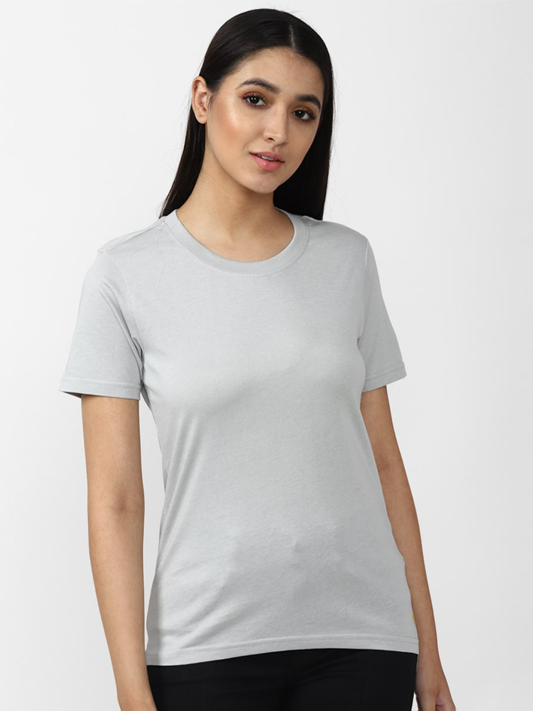 

FOREVER 21 Women Grey Solid Regular Fit T-shirt