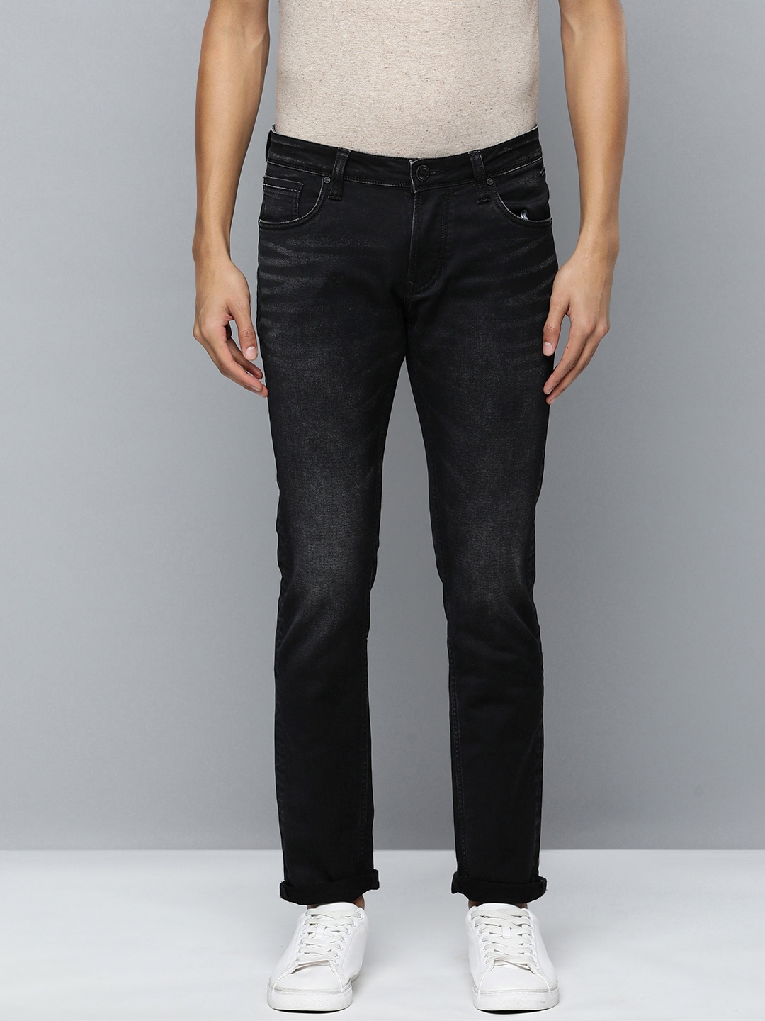 

Lawman pg3 Men Black Skinny Fit Light Fade Mid-Rise Stretchable Jeans