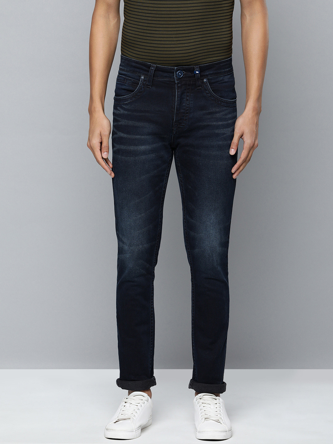 

Lawman pg3 Men Blue Slim Fit Light Fade Stretchable Jeans