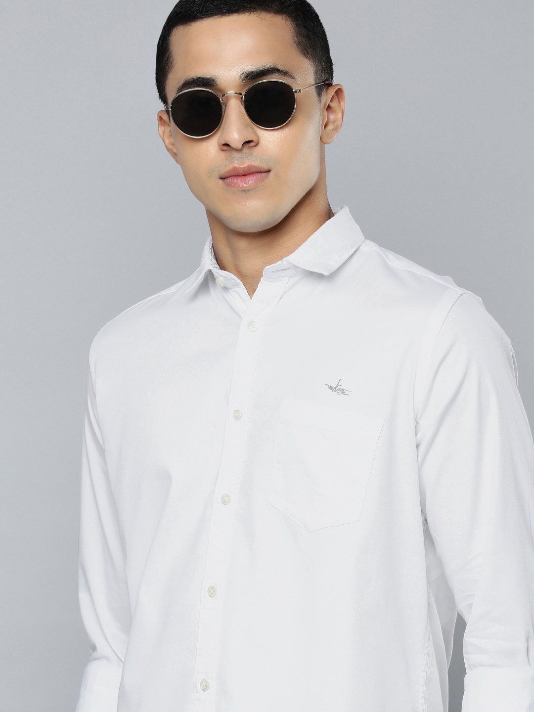 

Lawman pg3 Men White Slim Fit Pure Cotton Casual Shirt