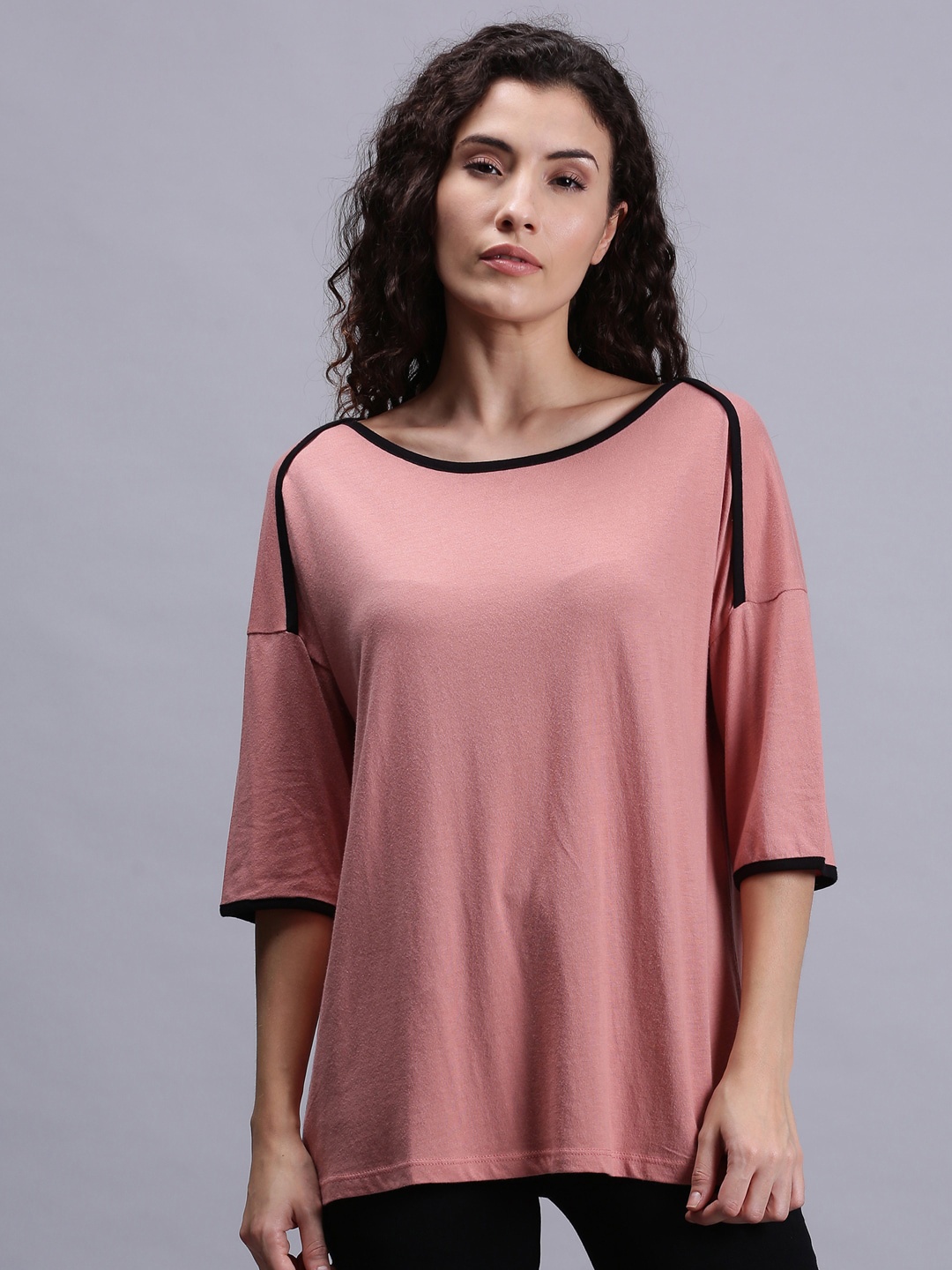 

UrGear Peach-Coloured & Black Extended Sleeves Top