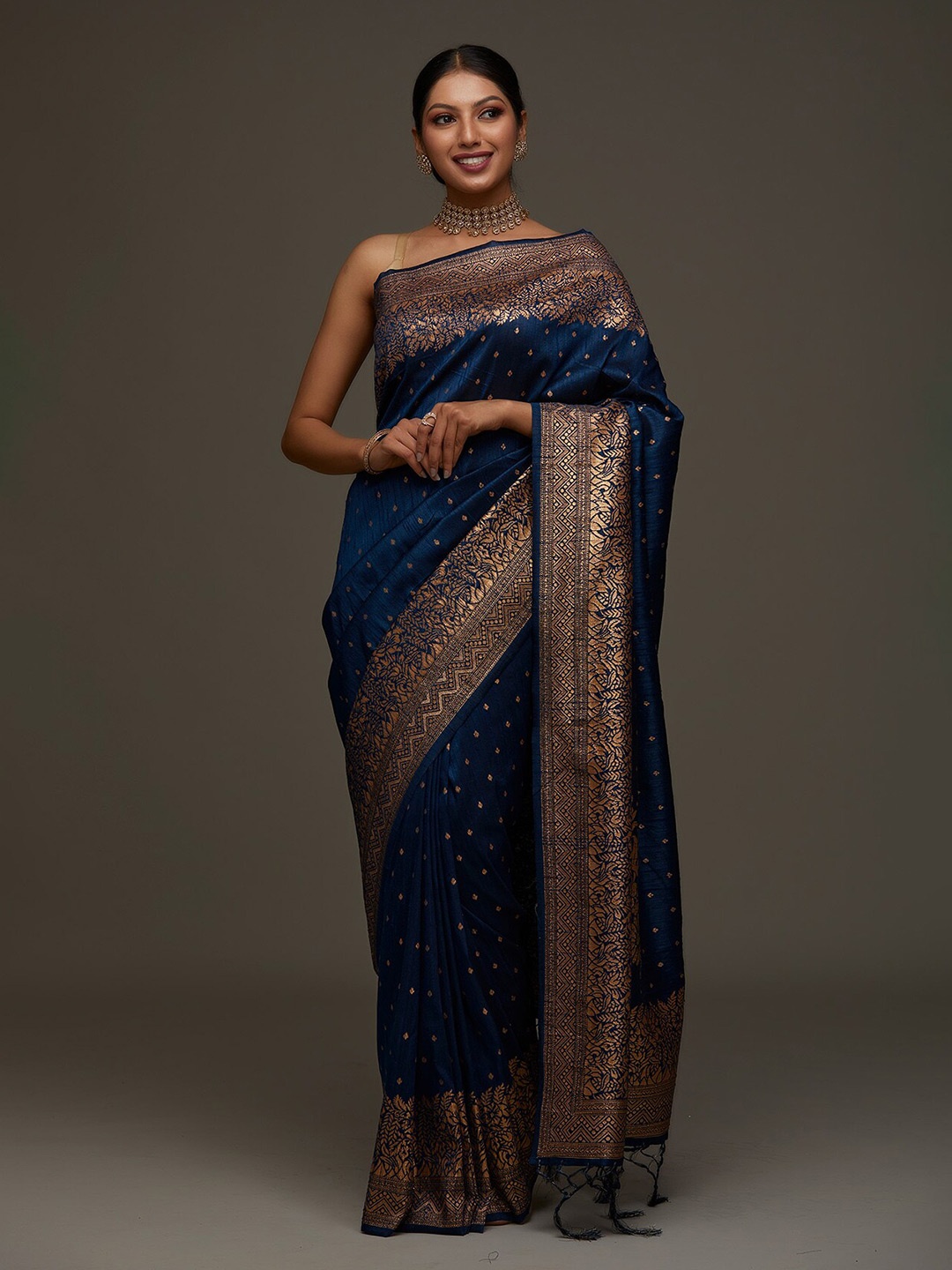 

Koskii Women Blue & Gold-Toned Floral Zari Brocade Saree