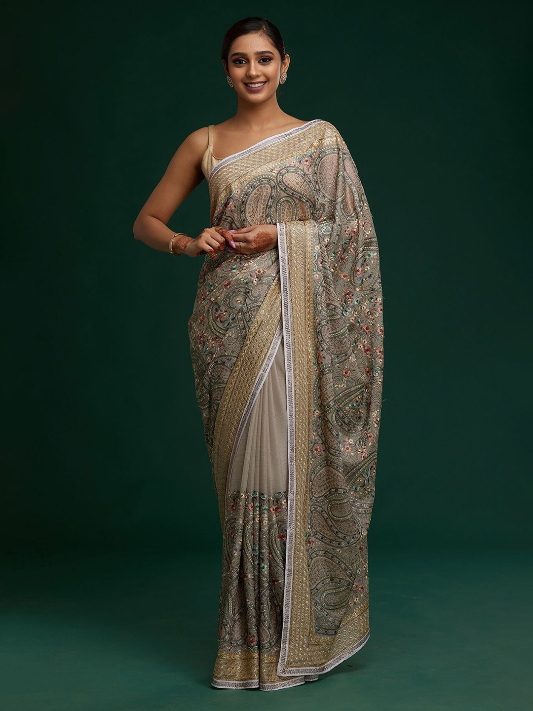 

Koskii Grey & Gold-Toned Floral Threadwork Saree