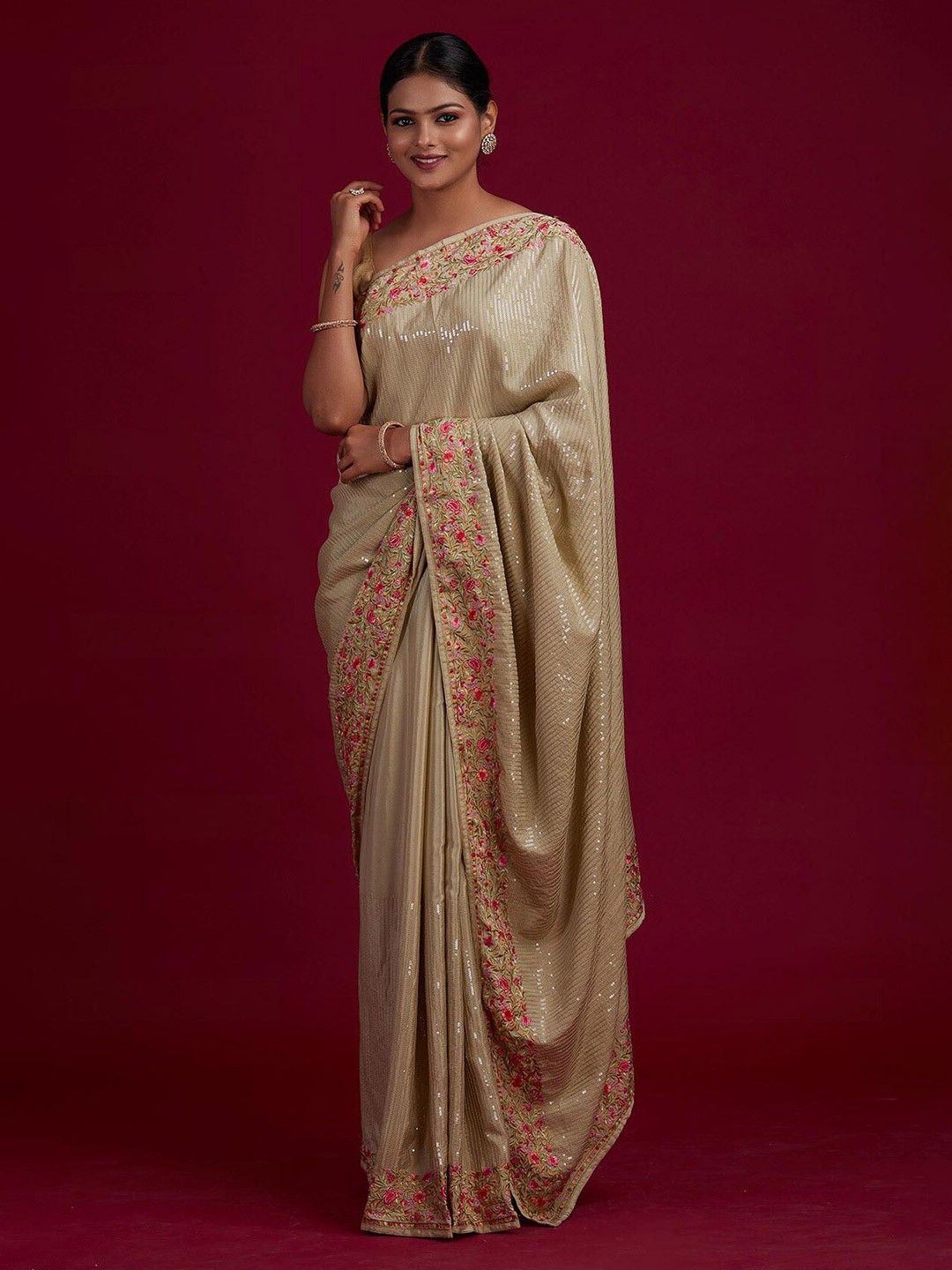 

Koskii Green & Red Floral Embroidered Saree