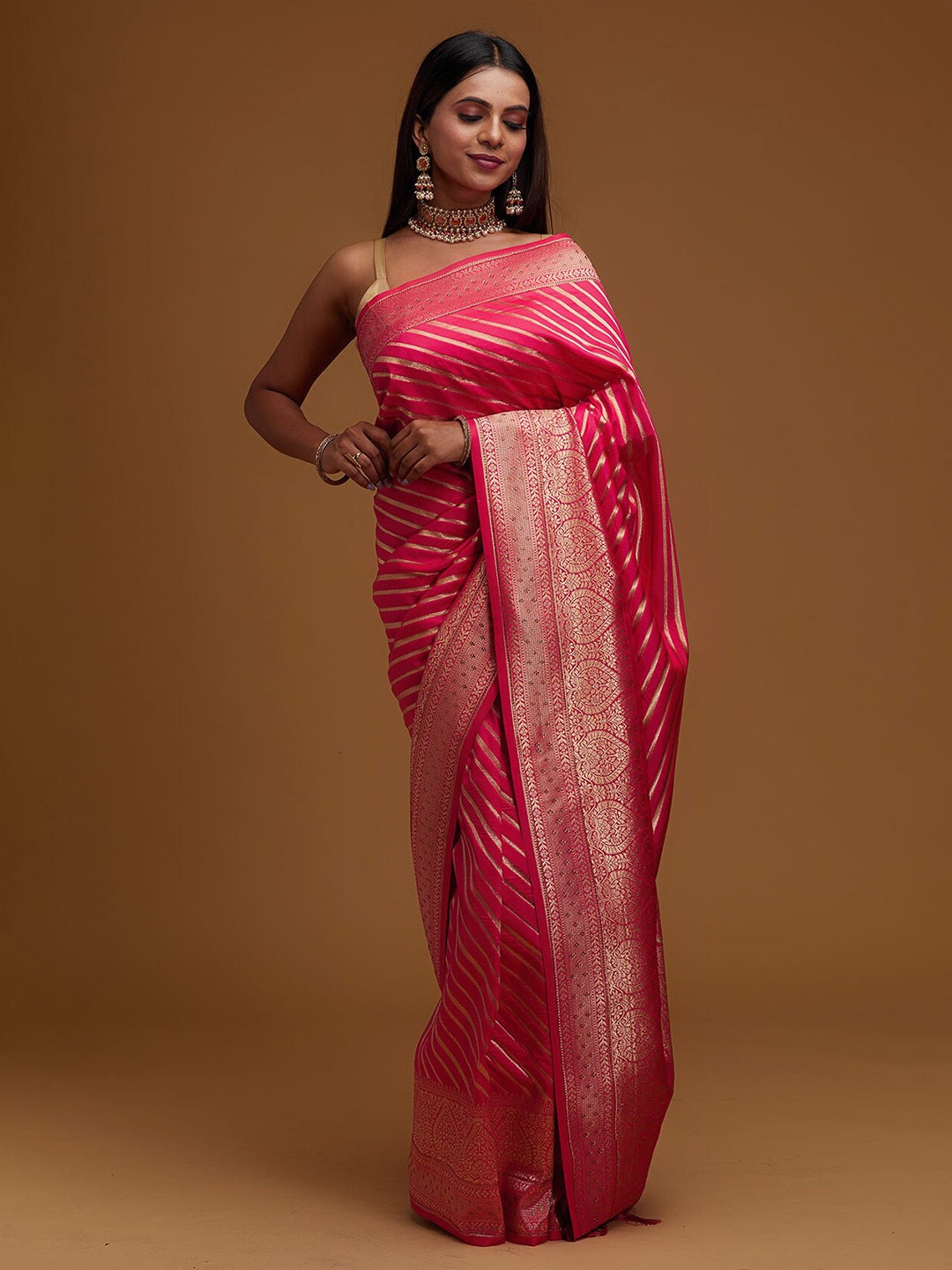 

Koskii Pink & Gold-Toned Woven Design Zari Brocade Banarasi Saree