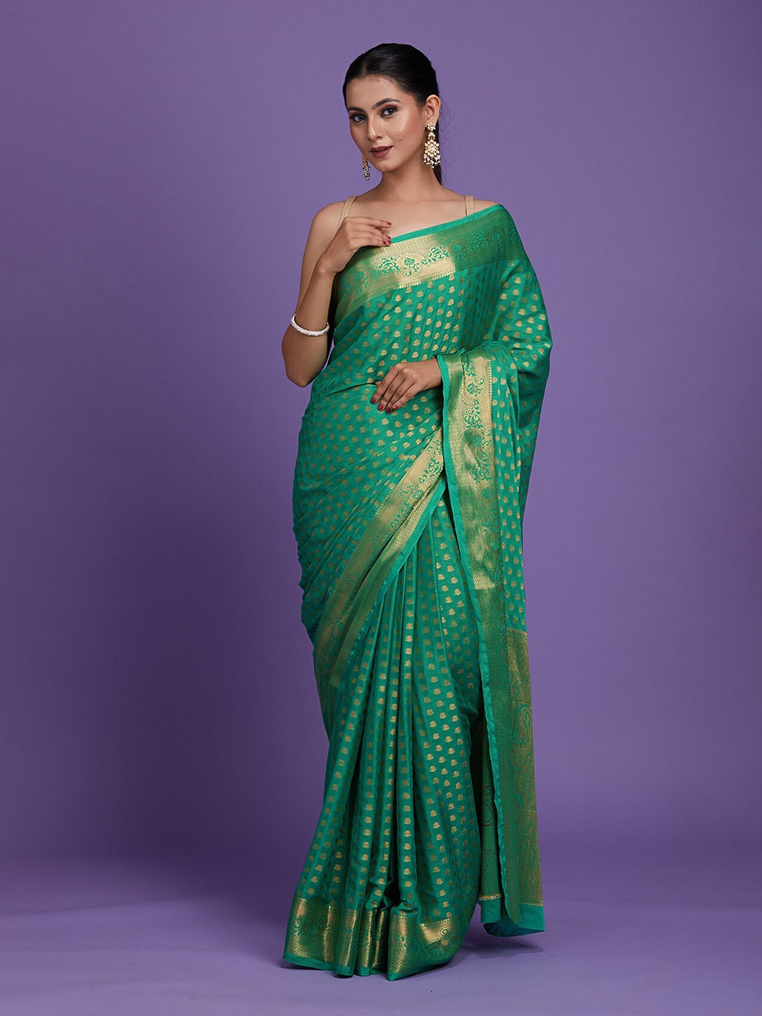 

Koskii Green & Gold-Toned Ethnic Motifs Woven Design Zari Art Silk Banarasi Saree