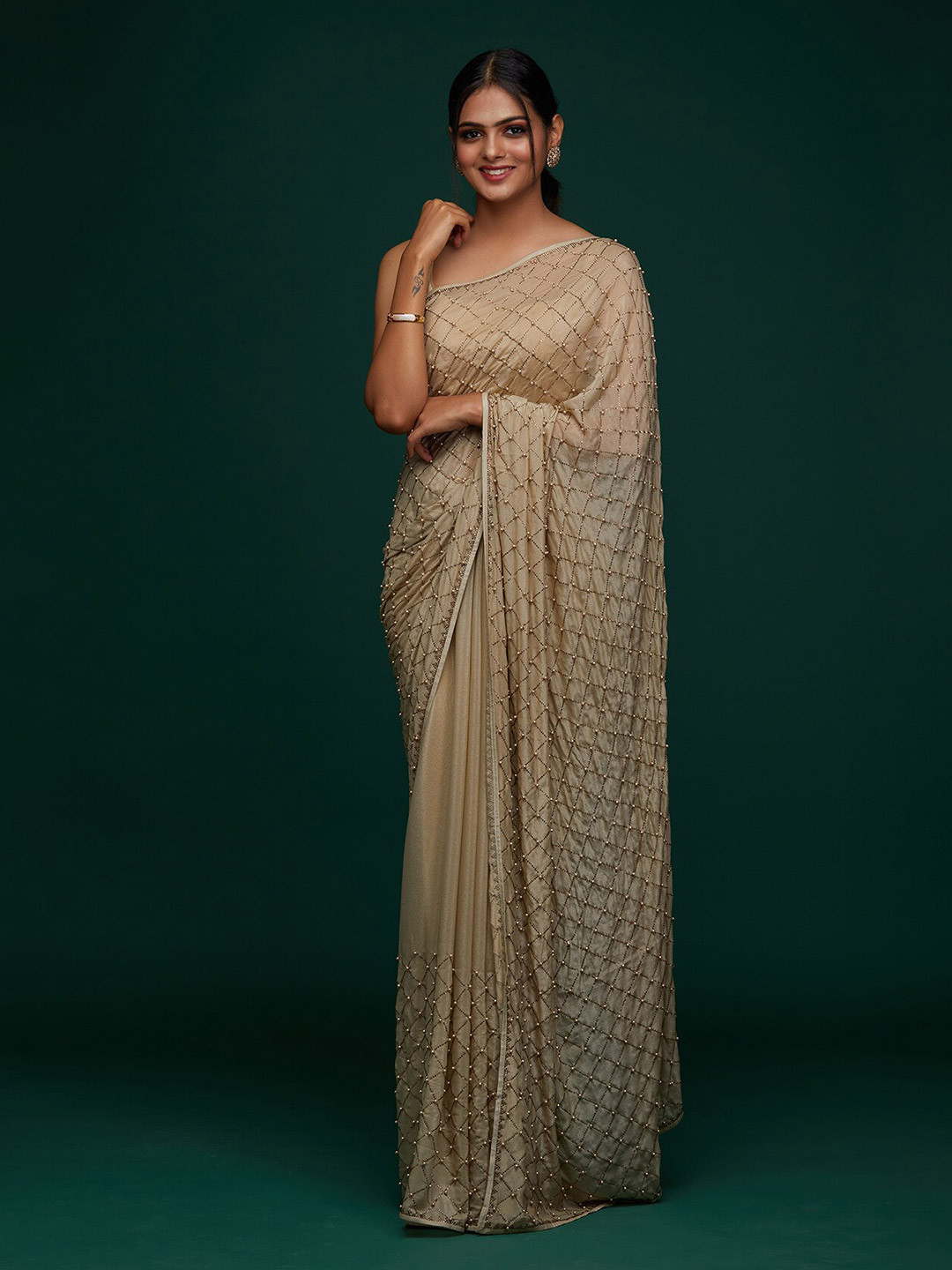 

Koskii Green & Gold-Toned Embroidered Saree