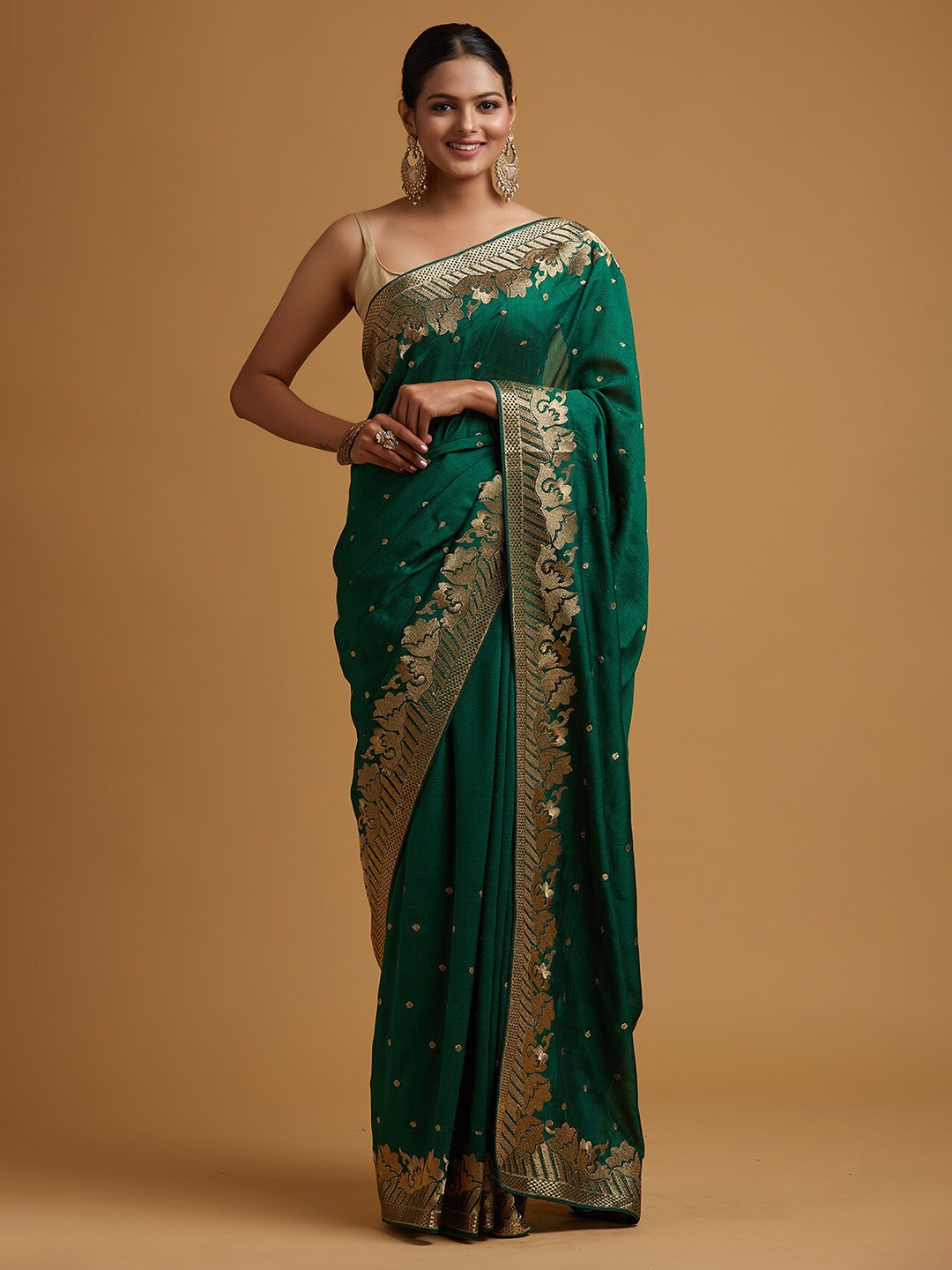 

Koskii Green & Gold-Toned Floral Zari Art Silk Saree