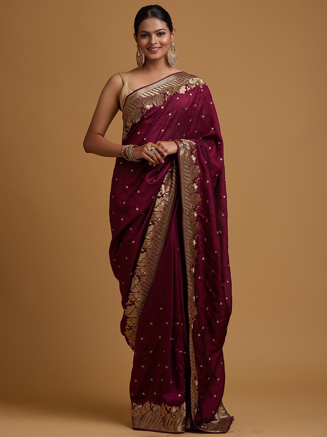 

Koskii Maroon & Gold-Toned Floral Zari Art Silk Saree