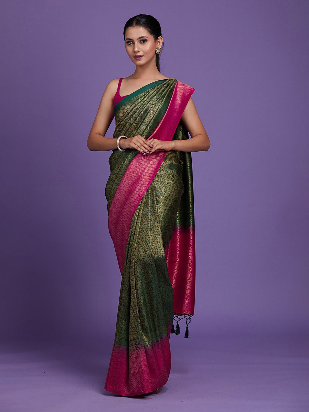 

Koskii Green & Pink Floral Zari Brocade Banarasi Saree