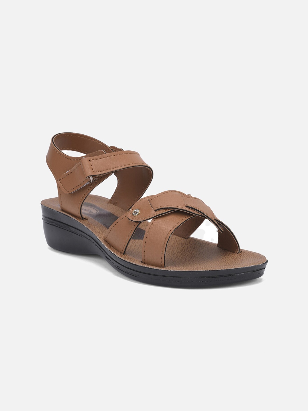 

Aqualite Women Brown & Black Comfort Sandals
