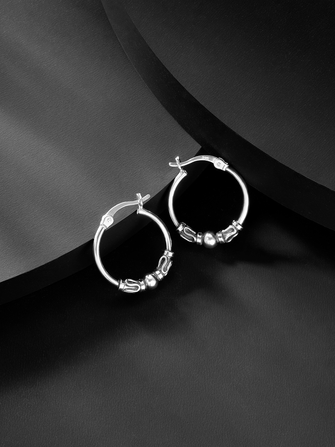 

Silvora by Peora Silver-Toned Circular Hoop Earrings