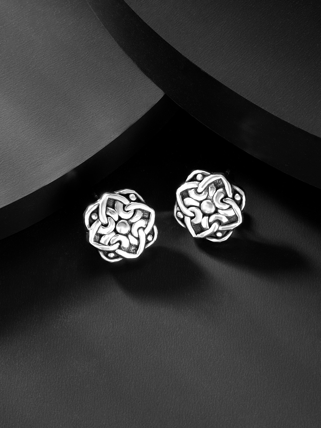 

Silvora by Peora Women Silver-Toned Classic Studs Earrings