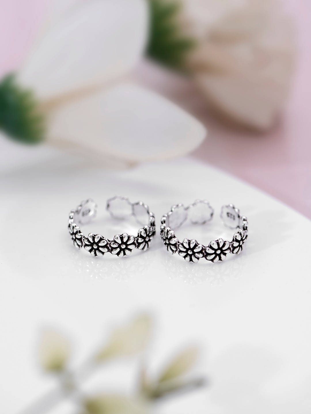 

Zavya Women 925 Oxidized Sterling Silver Rhodium Plated Toe-Rings