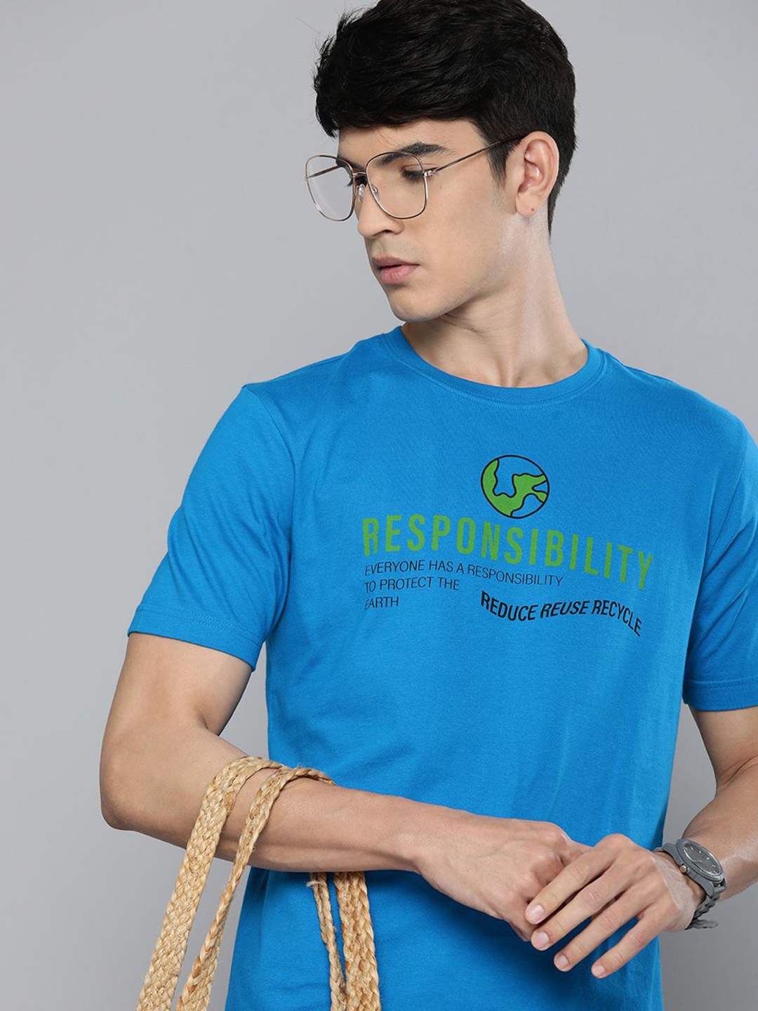 

HERE&NOW Men Blue Typography Printed Pure Cotton T-shirt