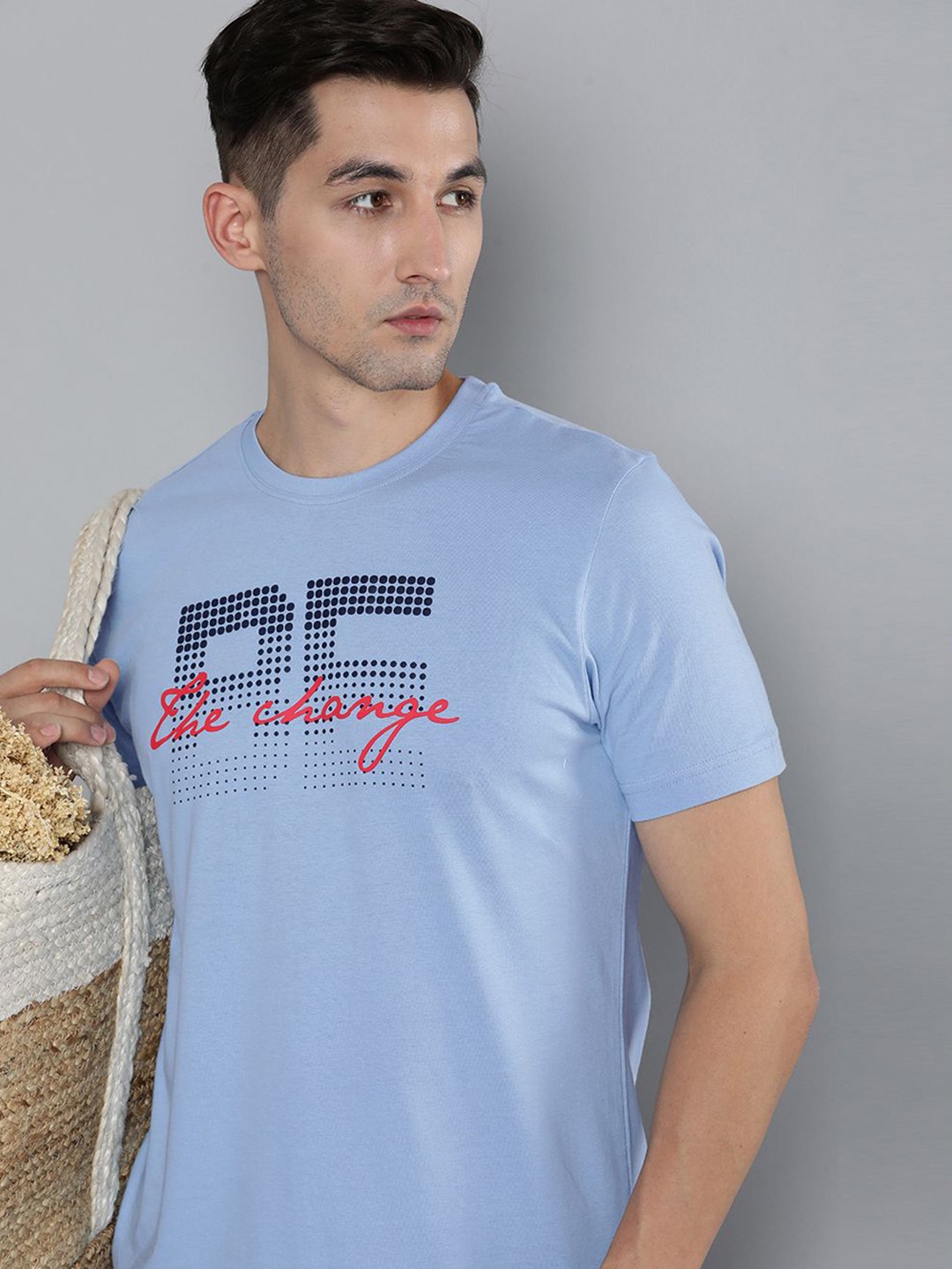 

HERE&NOW Men Blue Typography Printed Pure Cotton T-shirt