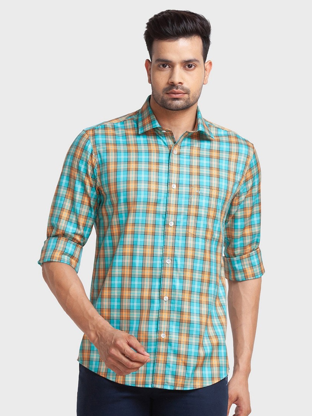 

ColorPlus Men Blue Tailored Fit Checked Casual Shirt