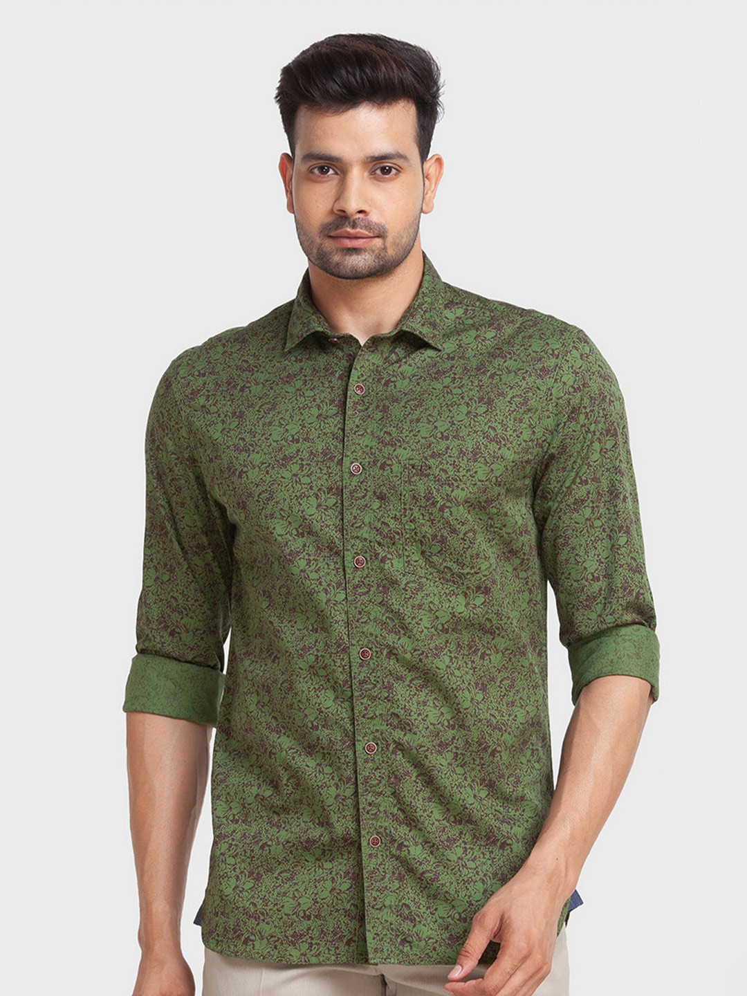 

ColorPlus Men Green Tailored Fit Floral Printed Casual Shirt