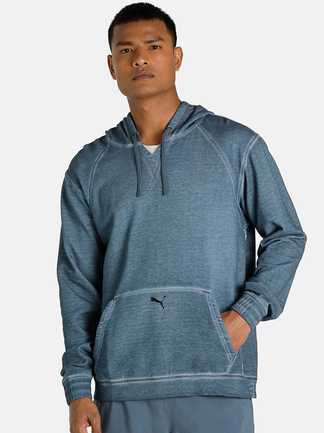 

Puma Men Blue Pure Cotton Studio Wash Training Sweatshirt
