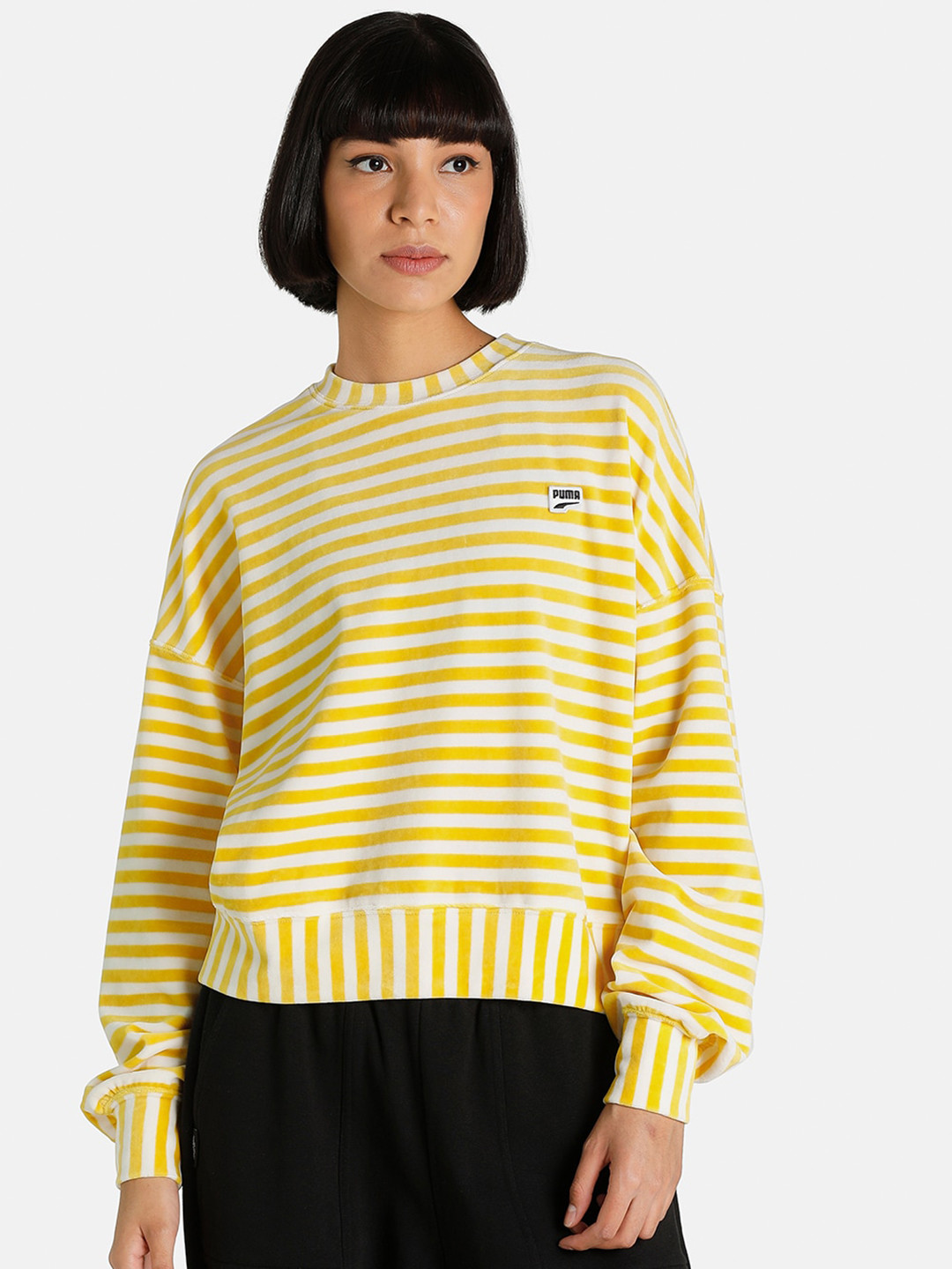 

Puma Women White & Yellow Striped Downtown Velour Crewneck Sweatshirts