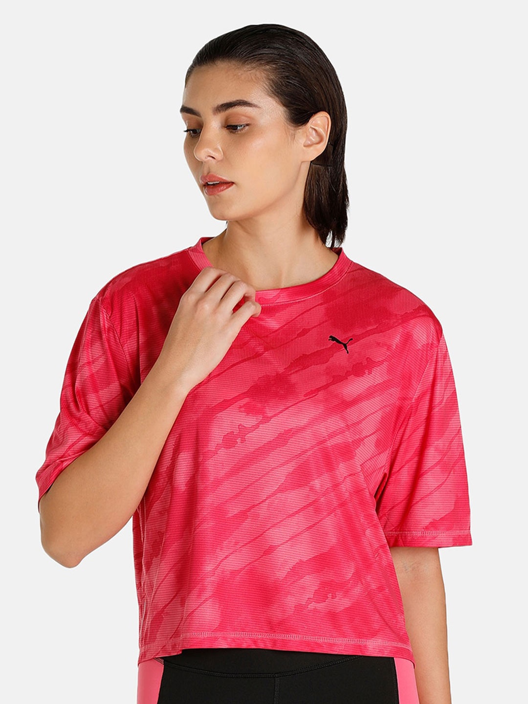 

Puma Women Pink Printed Relaxed Fit Favourite Crop T-shirts