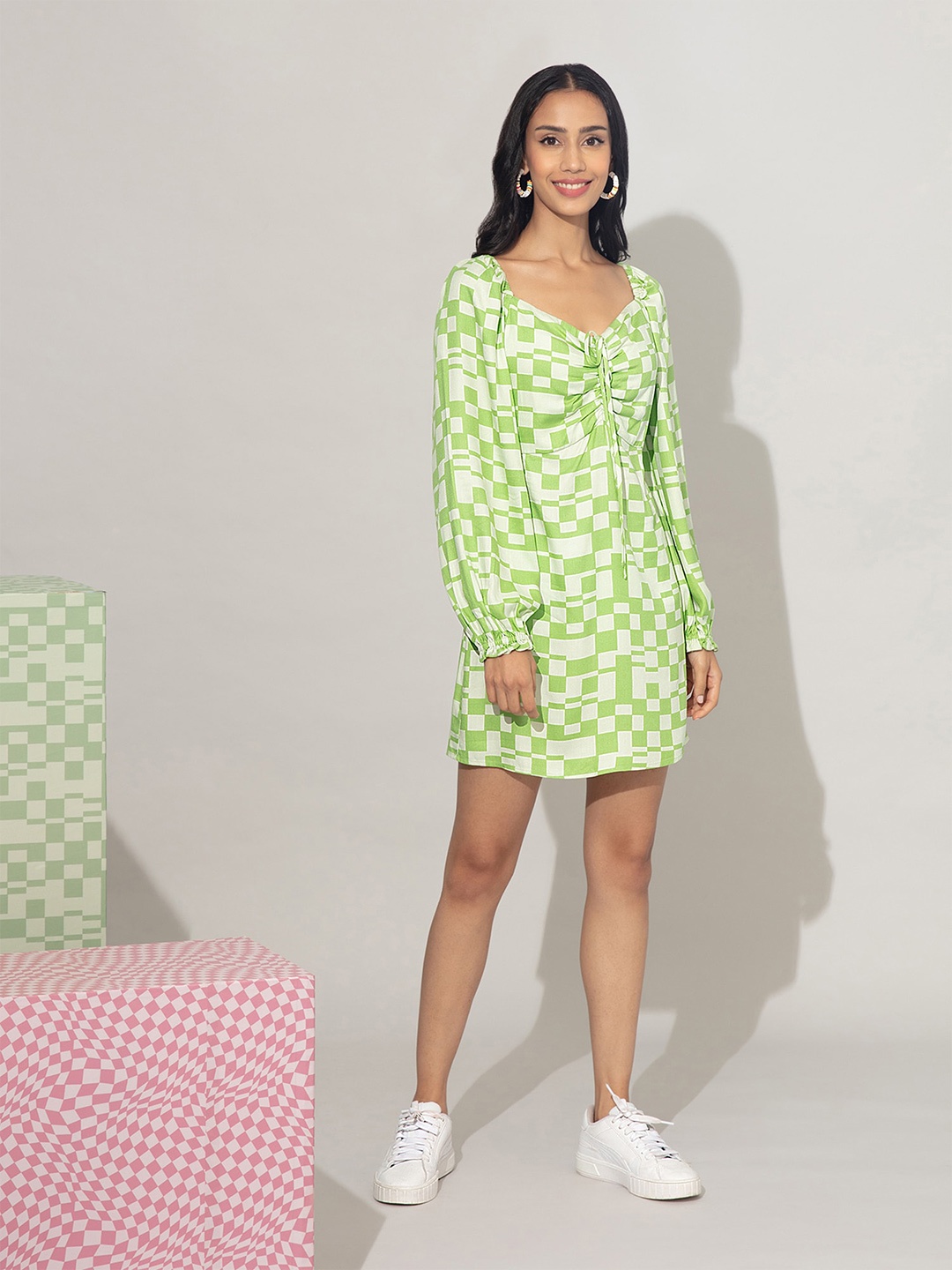 

20Dresses Green Geometric Printed Sheath Dress