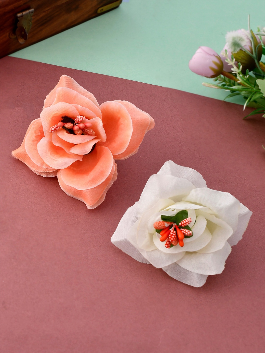 

Silvermerc Designs Women Peach & White Set of 2 Artificial Flower Hair Accessory
