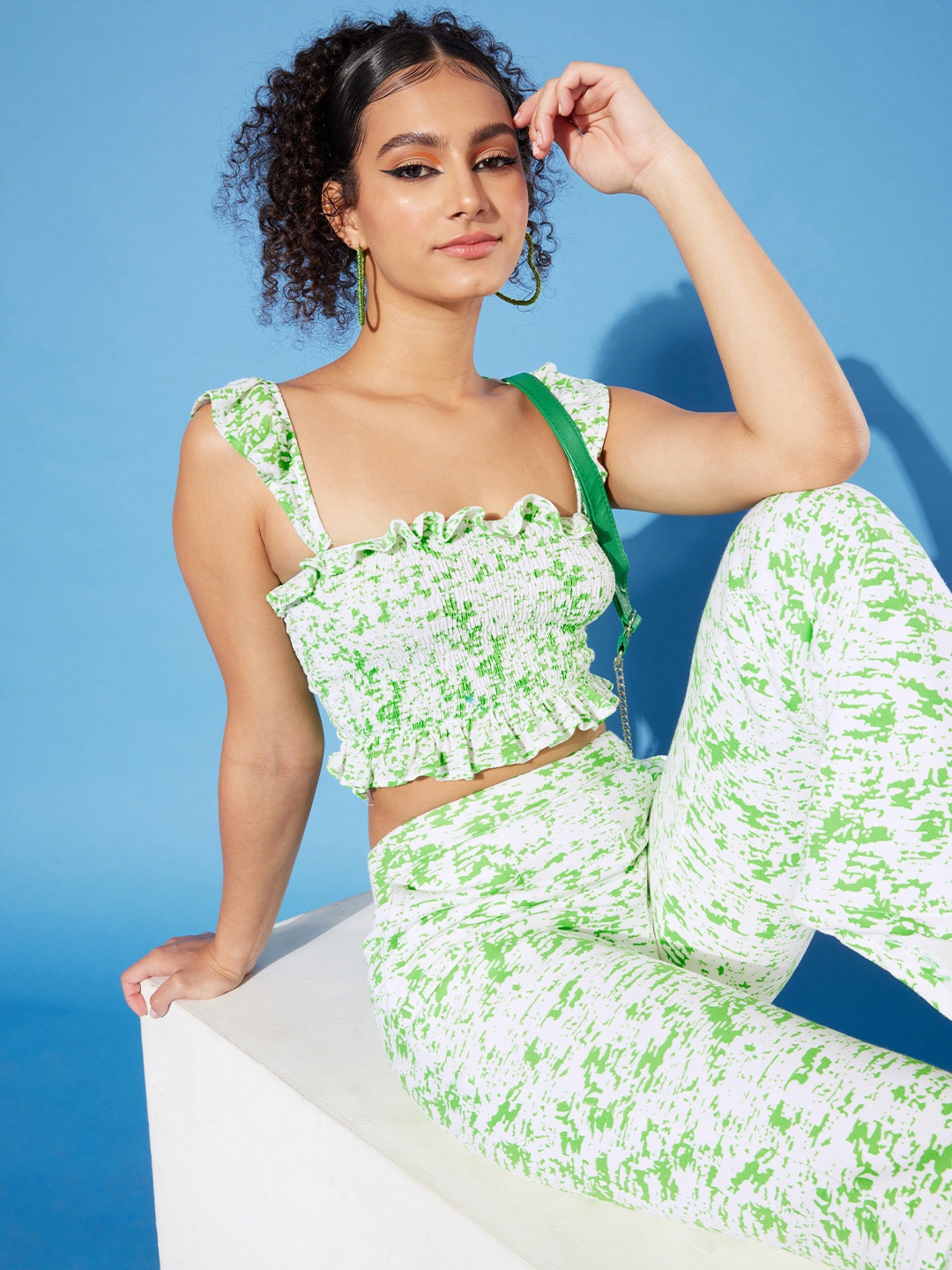 

StylecastXHersheinbox Women Green & White Pure Cotton Abstract Print Top & Trouser Co-Ords