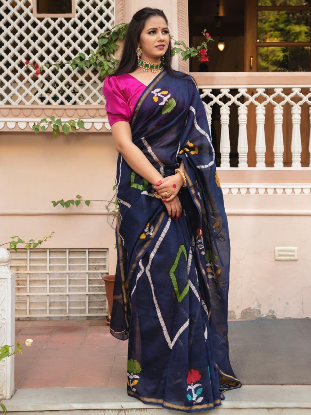 

Baisacrafts Navy Blue & White Batik Art Silk Block Print Saree