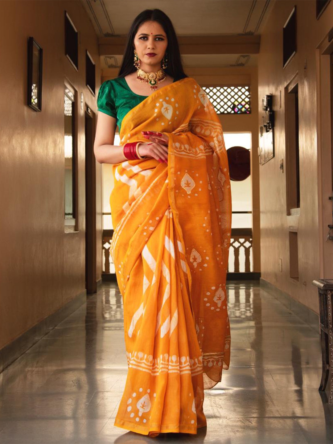 

Baisacrafts Mustard & White Batik Print Art Silk Chanderi Saree