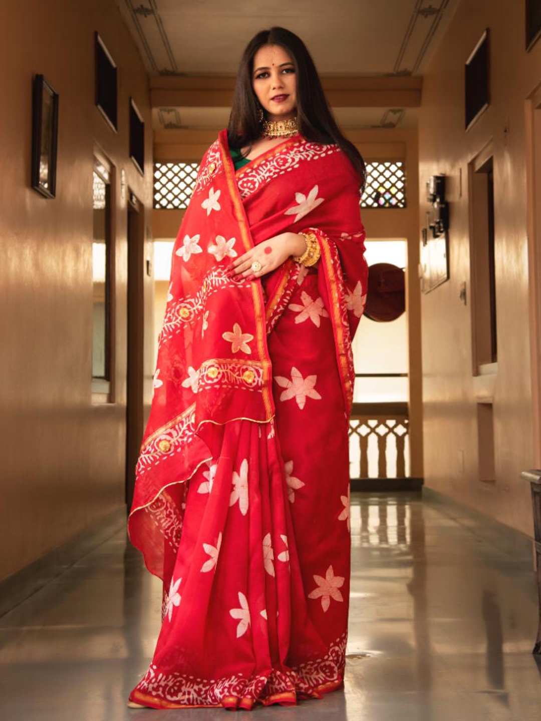 

Baisacrafts Red & White Batik Print Art Silk Chanderi Saree