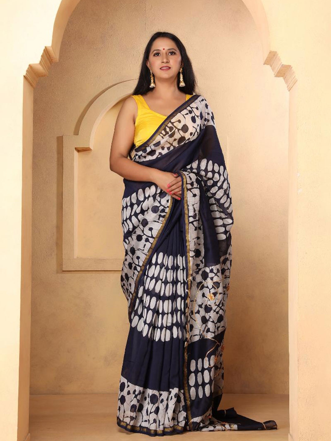 

Baisacrafts Navy Blue & White Batik Art Silk Chanderi Saree