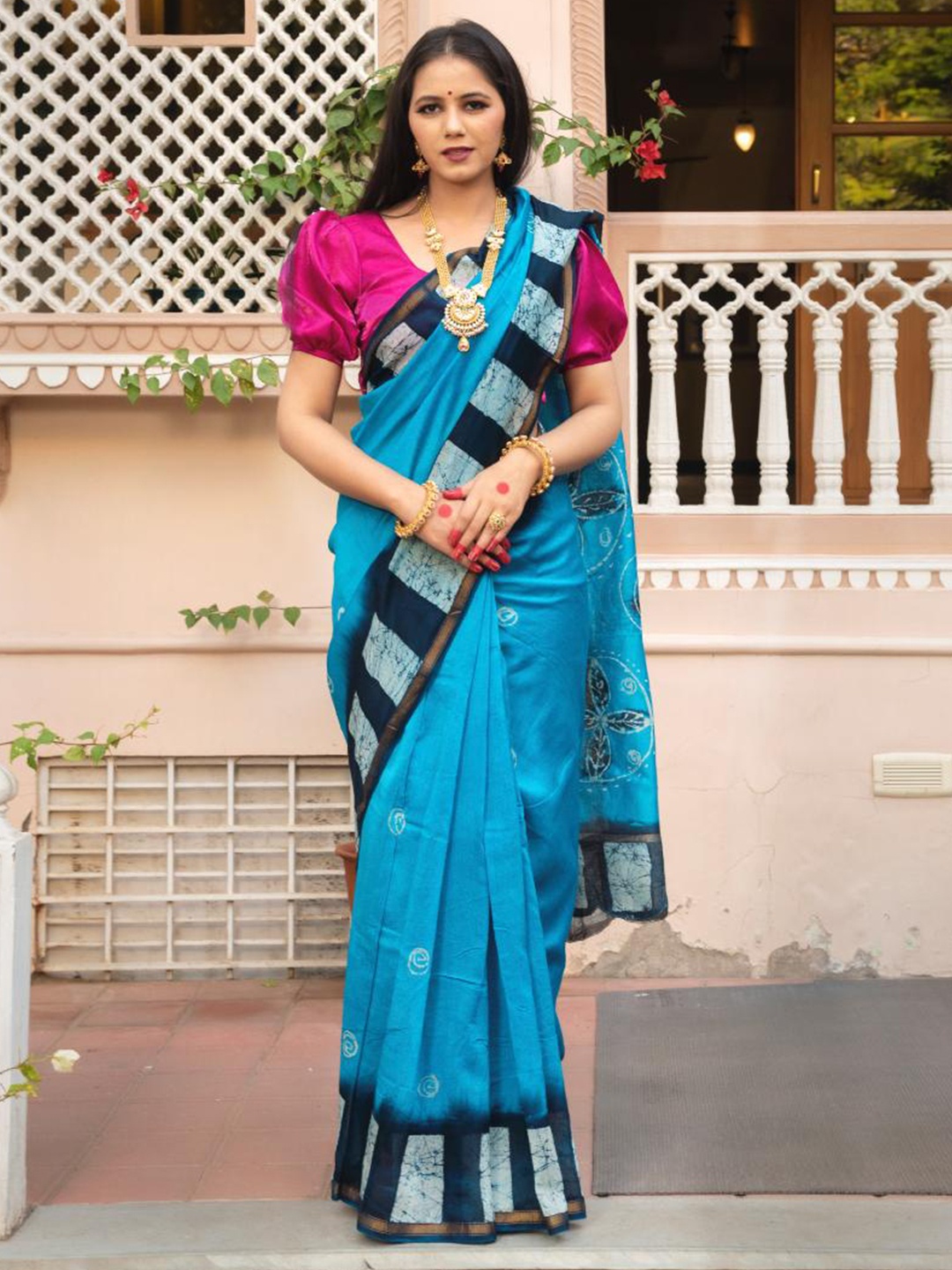 

Baisacrafts Turquoise Blue Batik Art Silk Block Print Saree