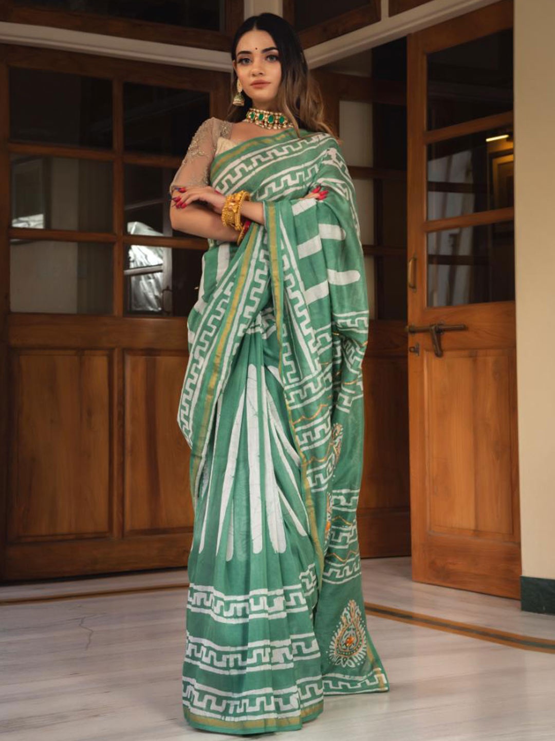 

Baisacrafts White & Green Batik Gotta Patti Art Silk Block Print Saree