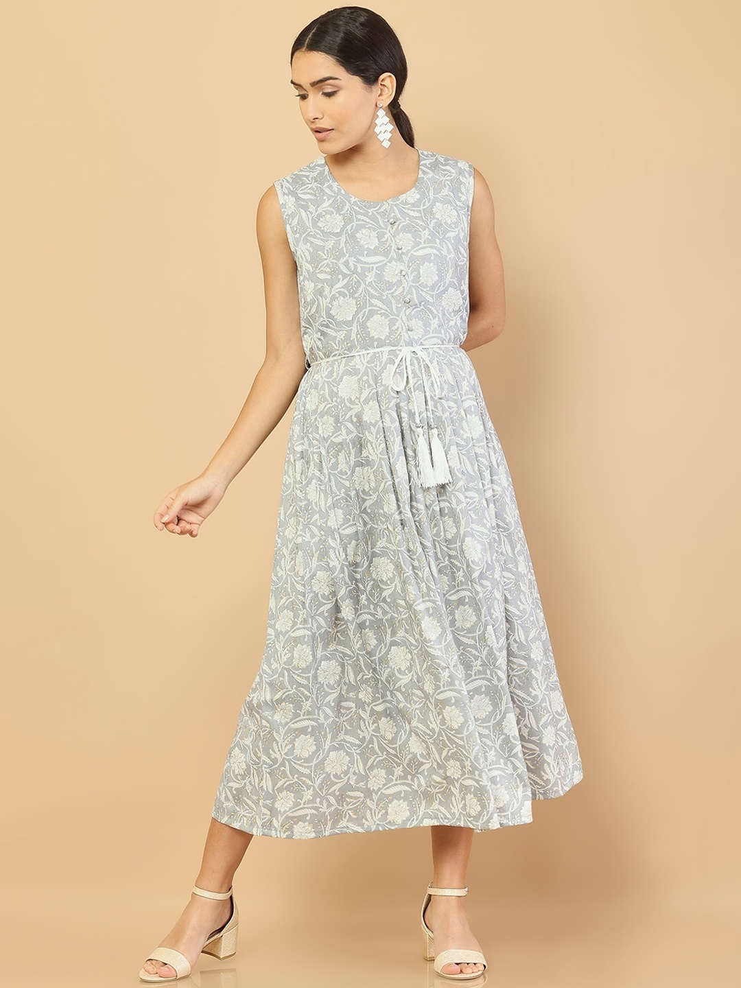 

Soch Women Grey Floral Printed Chikankari Anarkali Kurta