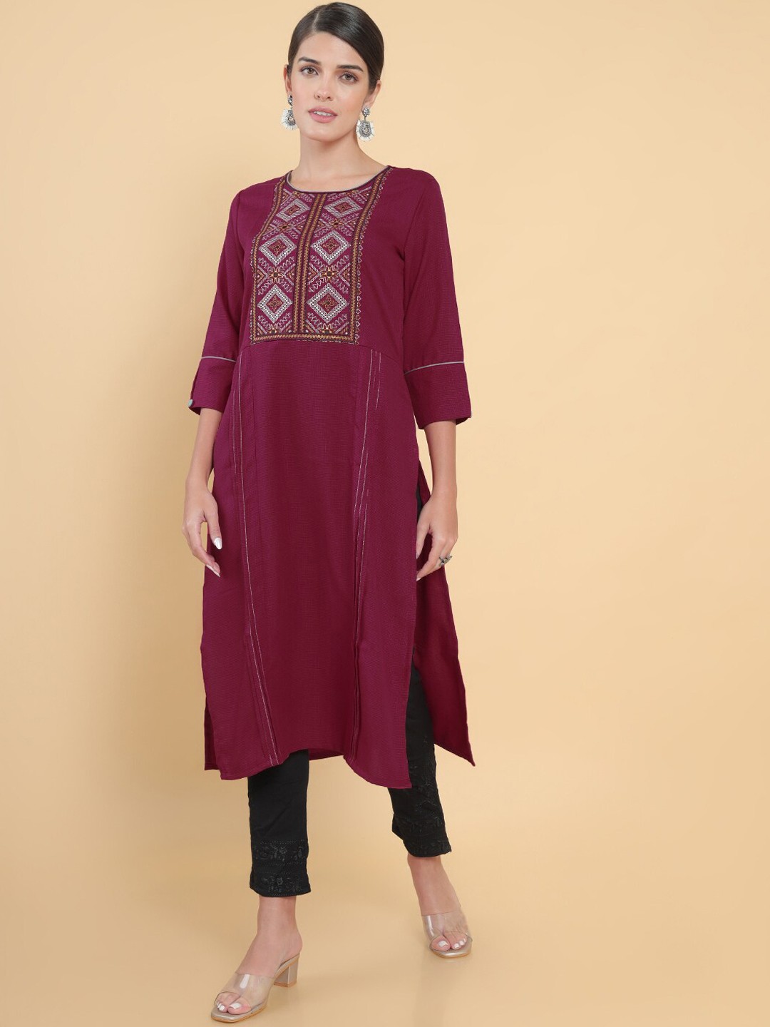 

Soch Women Maroon Thread Work Kurta